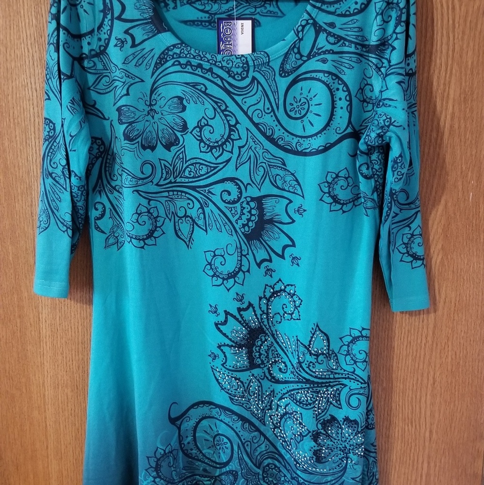 Tunic,  shirt dress. Sweater like, size large